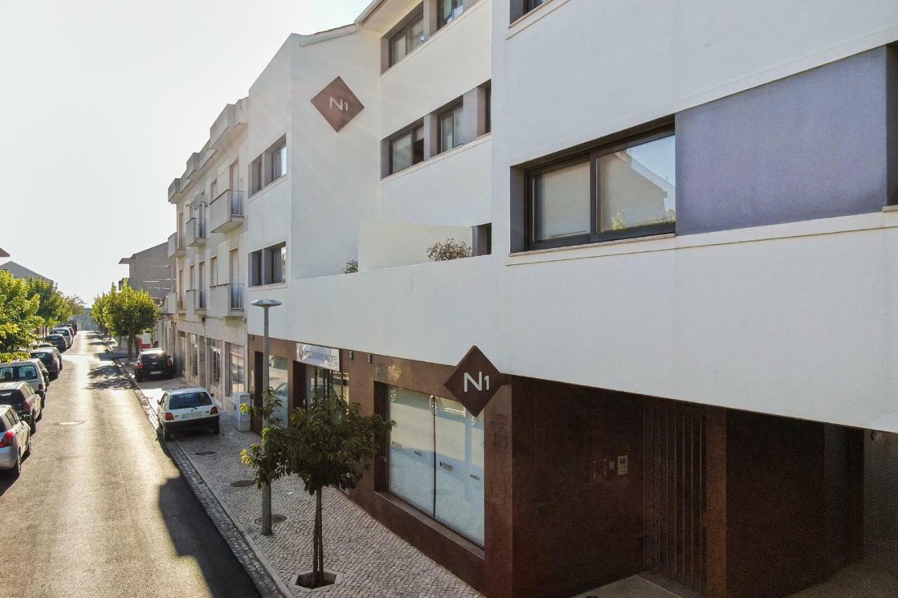 N1 Hostel Apartments And Suites Santarém Exteriör bild